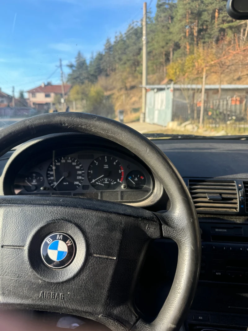 BMW 320 320d, снимка 4 - Автомобили и джипове - 47718889