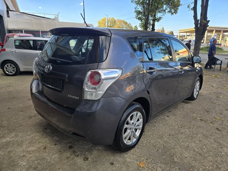 Toyota Verso, снимка 3 - Автомобили и джипове - 52174451