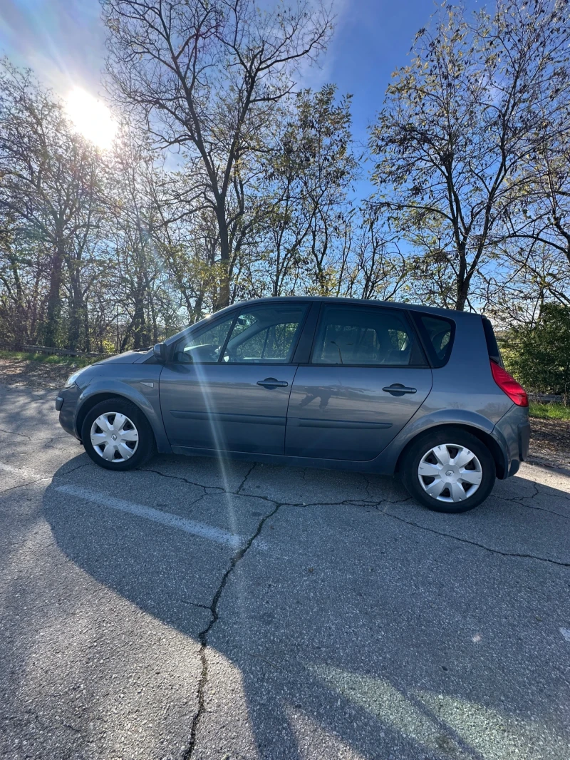 Renault Scenic, снимка 6 - Автомобили и джипове - 53307002