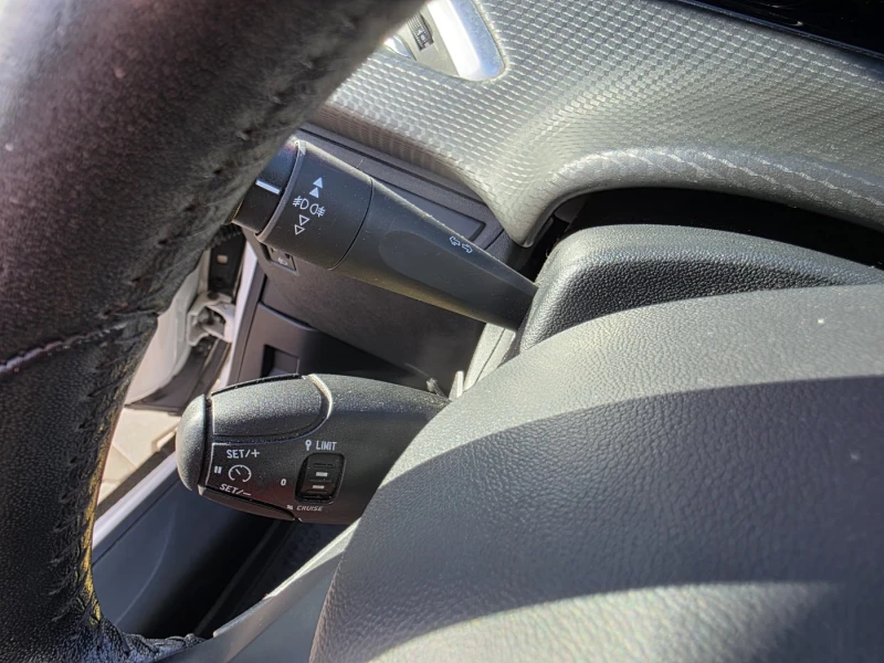 Peugeot 2008 ACTIVE 1.2 99000km, снимка 13 - Автомобили и джипове - 52494135