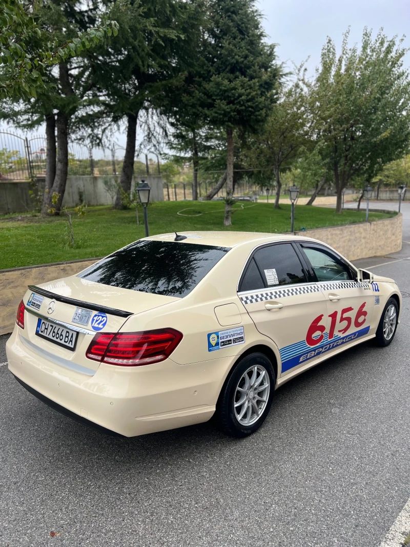 Mercedes-Benz E 200 TAXI ? , снимка 4 - Автомобили и джипове - 52495718