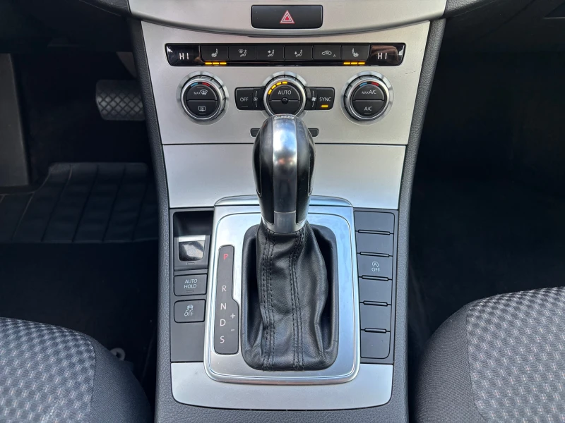 VW Passat 2.0TDI-AVTOMAT, снимка 13 - Автомобили и джипове - 52538924