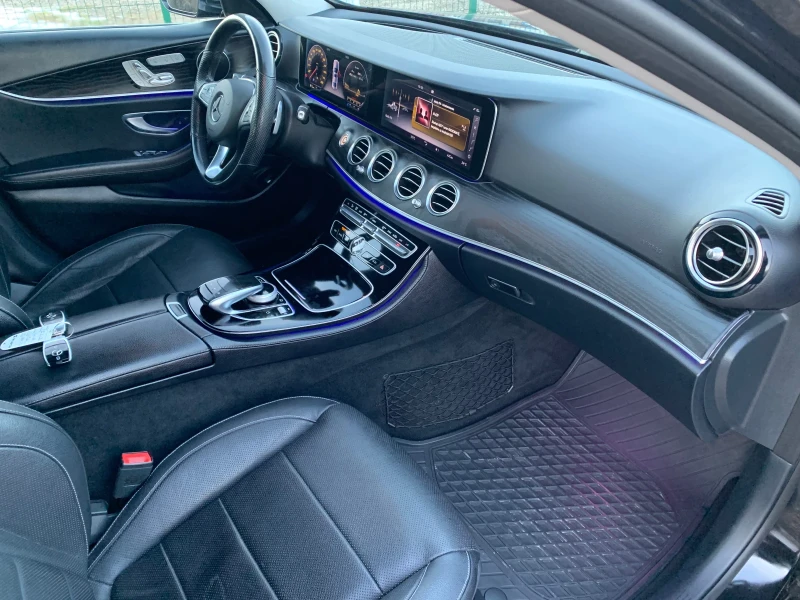 Mercedes-Benz E 220 Distr+ .Head Up.Key less.FUL.TOP.Собствен лизинг!, снимка 12 - Автомобили и джипове - 53100301