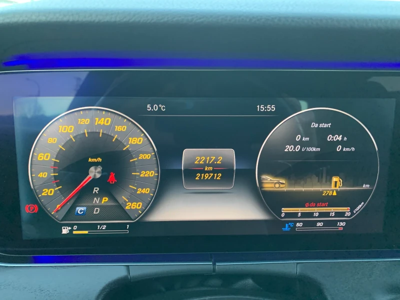 Mercedes-Benz E 220 Distr+ .Head Up.Key less.FUL.TOP.Собствен лизинг!, снимка 15 - Автомобили и джипове - 53100301