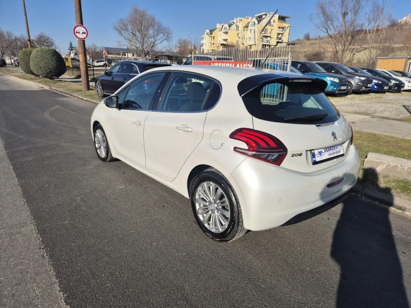 Peugeot 208 1.6Hdi Allure , снимка 6 - Автомобили и джипове - 53171960