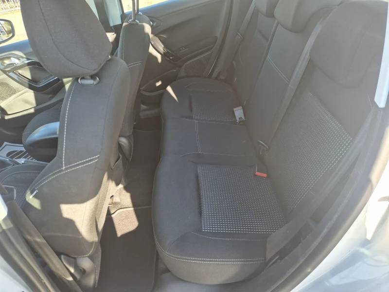 Peugeot 208 1.6Hdi Allure , снимка 14 - Автомобили и джипове - 53171960