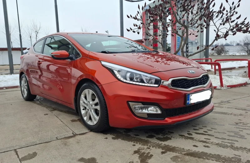Kia Ceed, снимка 2 - Автомобили и джипове - 53342137