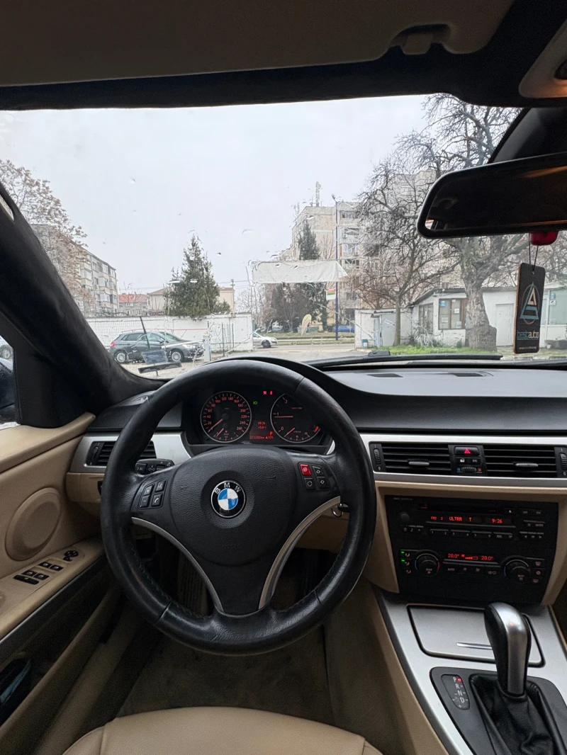 BMW 320 Е91, снимка 9 - Автомобили и джипове - 53510016