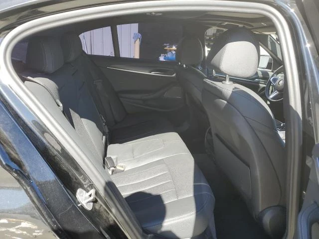 BMW 540 540 XI* Digital* Кожа* Подгрев* Keyless* Blind spo, снимка 10 - Автомобили и джипове - 53076147