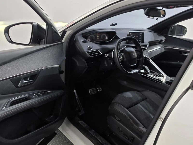 Peugeot 3008 1.5 Automatic, снимка 10 - Автомобили и джипове - 55944273