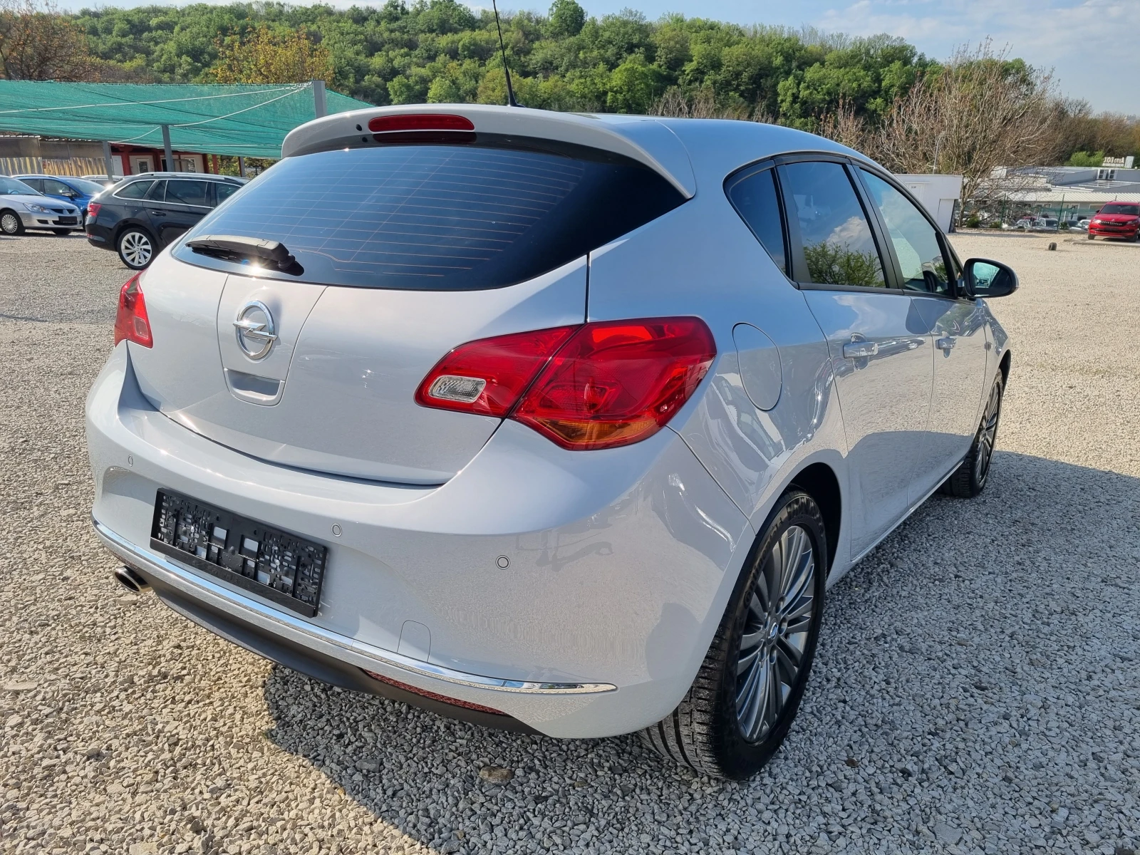 Opel Astra 1.6i 170k.c Facelift Cosmo Швейцария - изображение 4