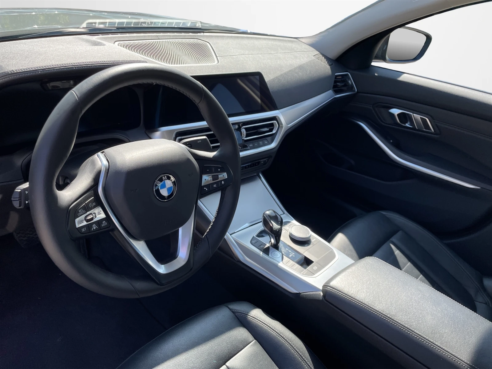 BMW 320 xDrive - изображение 6