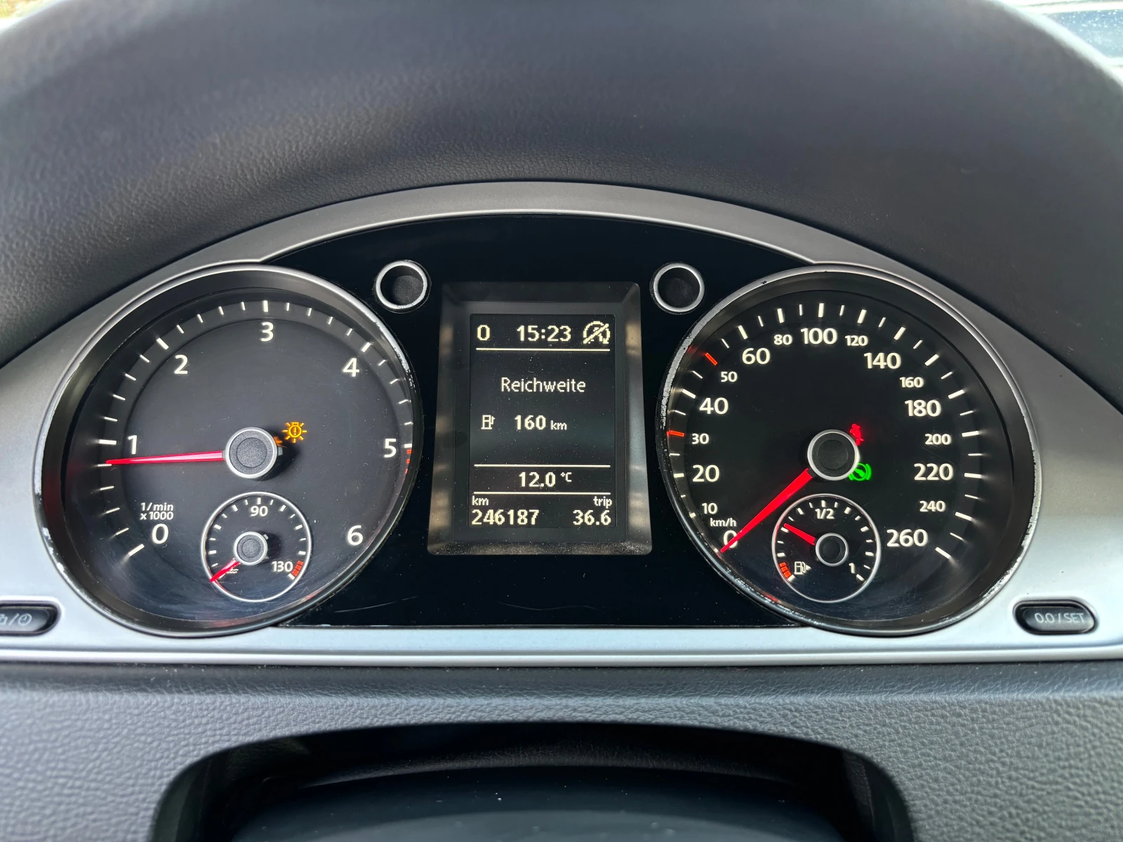 VW Passat 2.0TDI-AVTOMAT | Mobile.bg   14