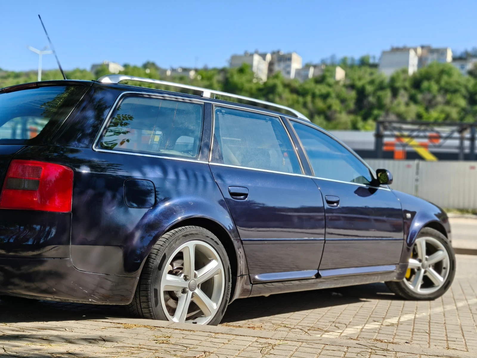 Audi A6 4.2i quattro, снимка 2 - Автомобили и джипове - 54757788