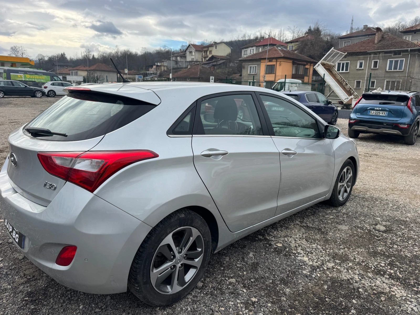 Hyundai I30 1.6CRDI-110kc - изображение 8