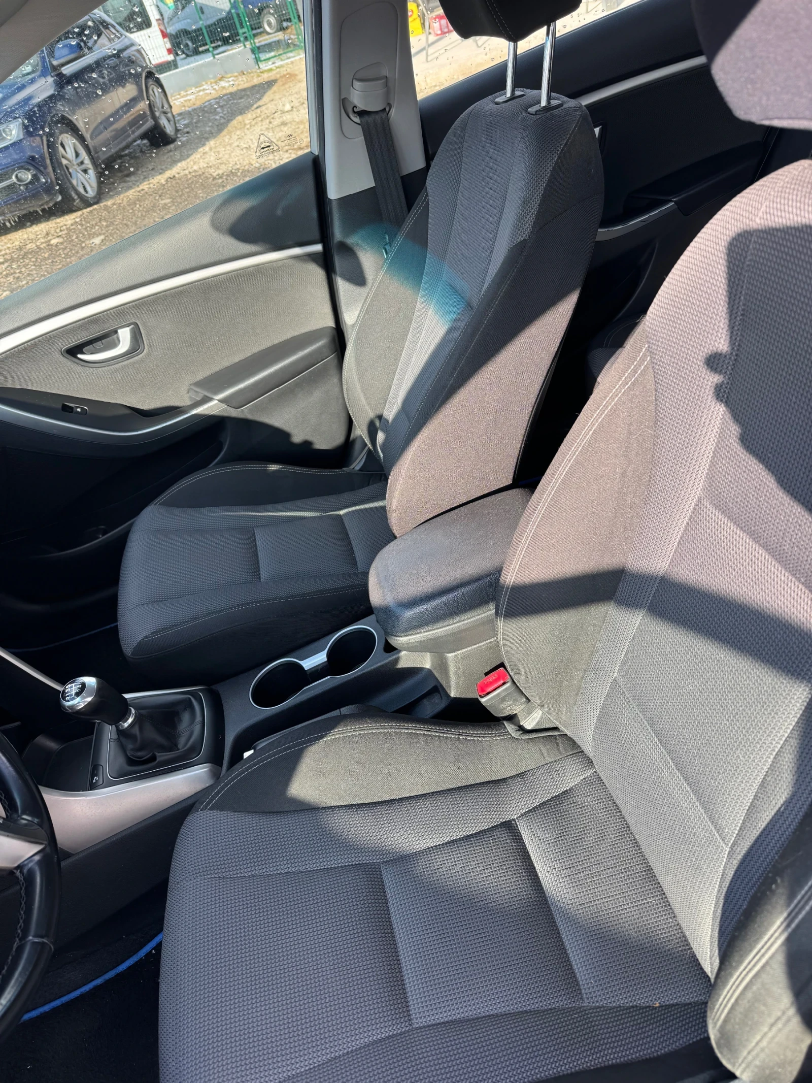 Hyundai I30 1.6CRDI-110kc - изображение 7