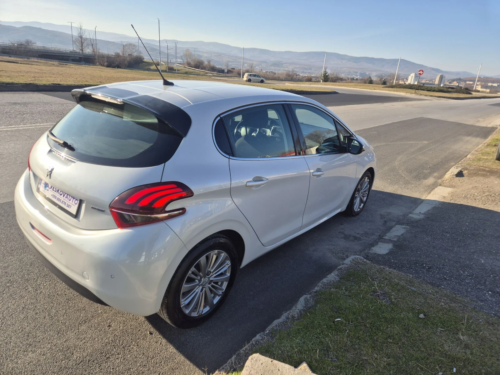 Peugeot 208 1.6Hdi Allure  | Mobile.bg � ����������� 5
