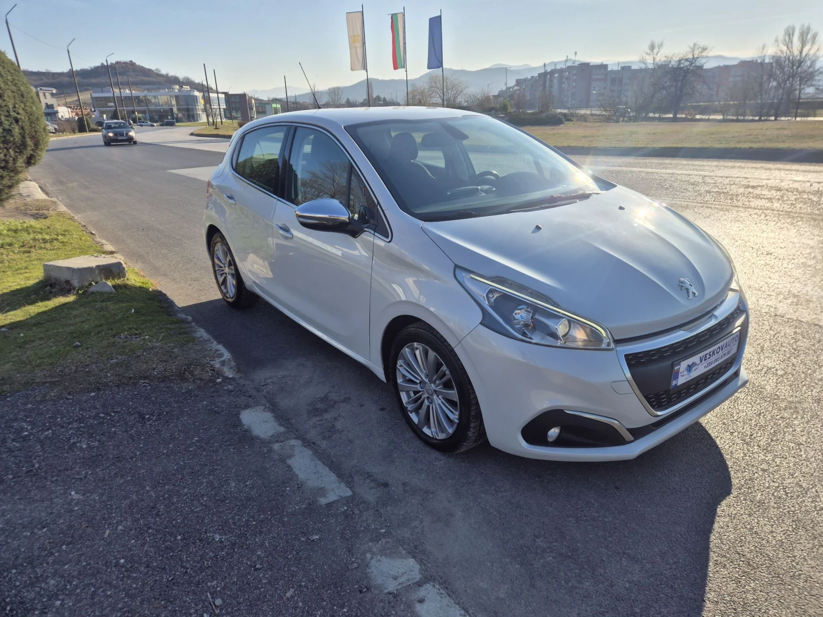 Peugeot 208 1.6Hdi Allure  | Mobile.bg � ����������� 3