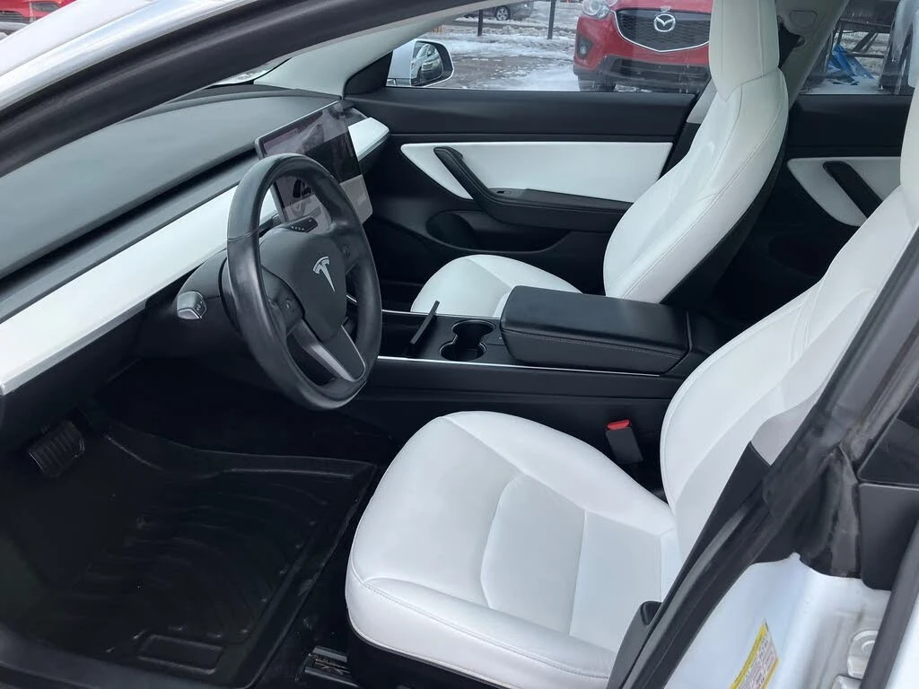 Tesla Model 3 LONG RANGE* 4X4, снимка 11 - Автомобили и джипове - 54304095