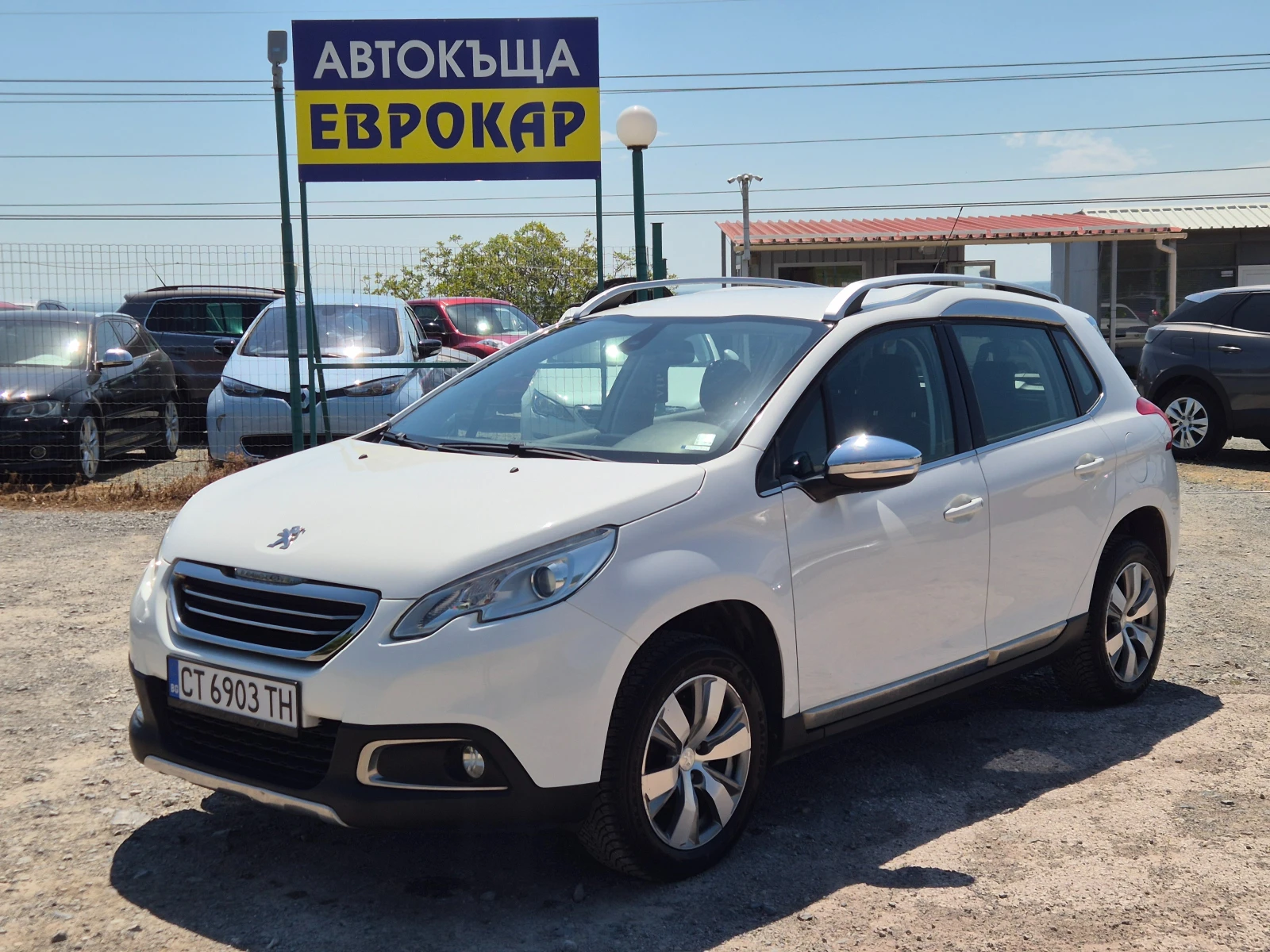 Peugeot 2008 1.2i