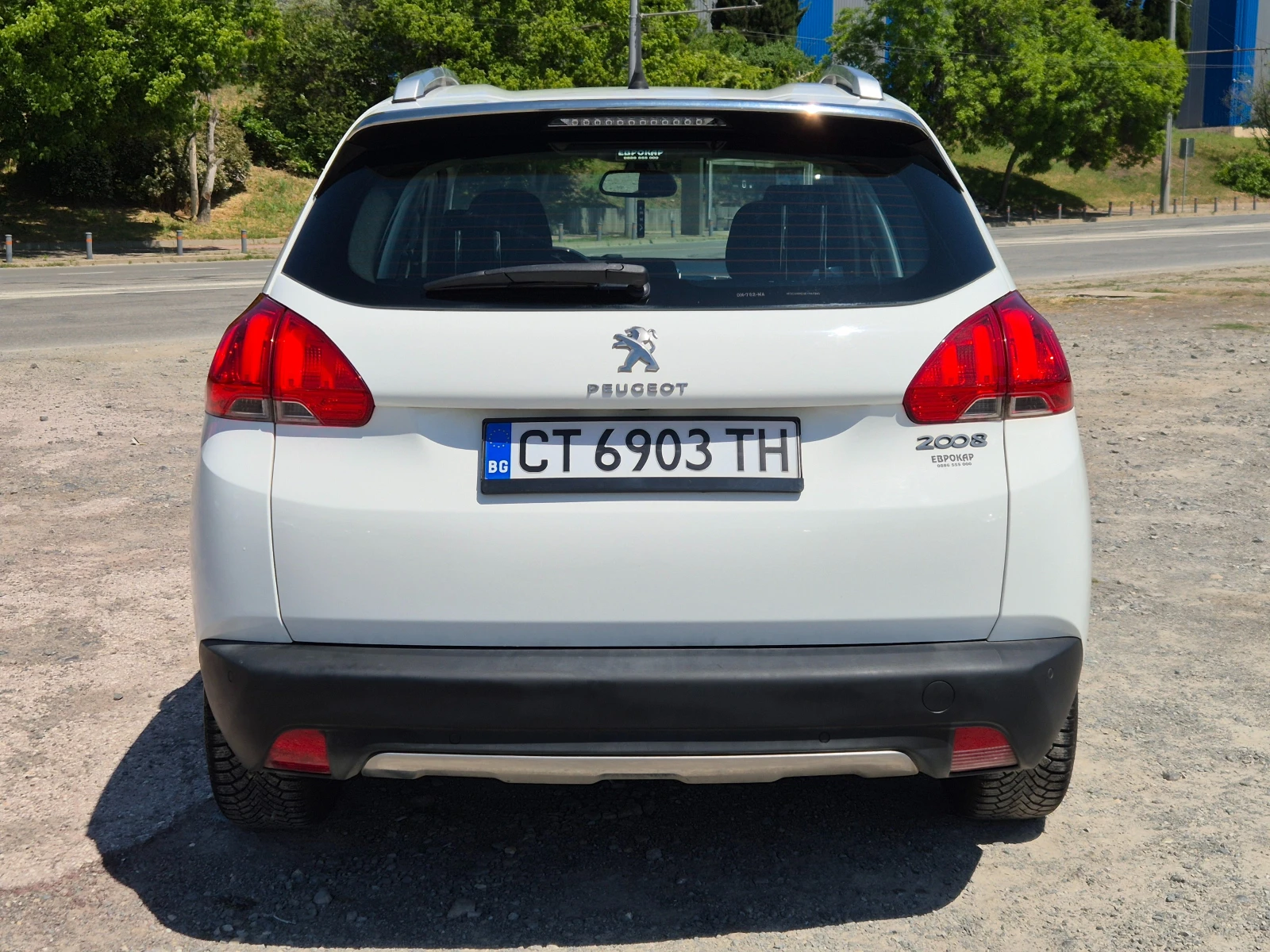 Peugeot 2008 1.2i, снимка 4 - Автомобили и джипове - 54571968