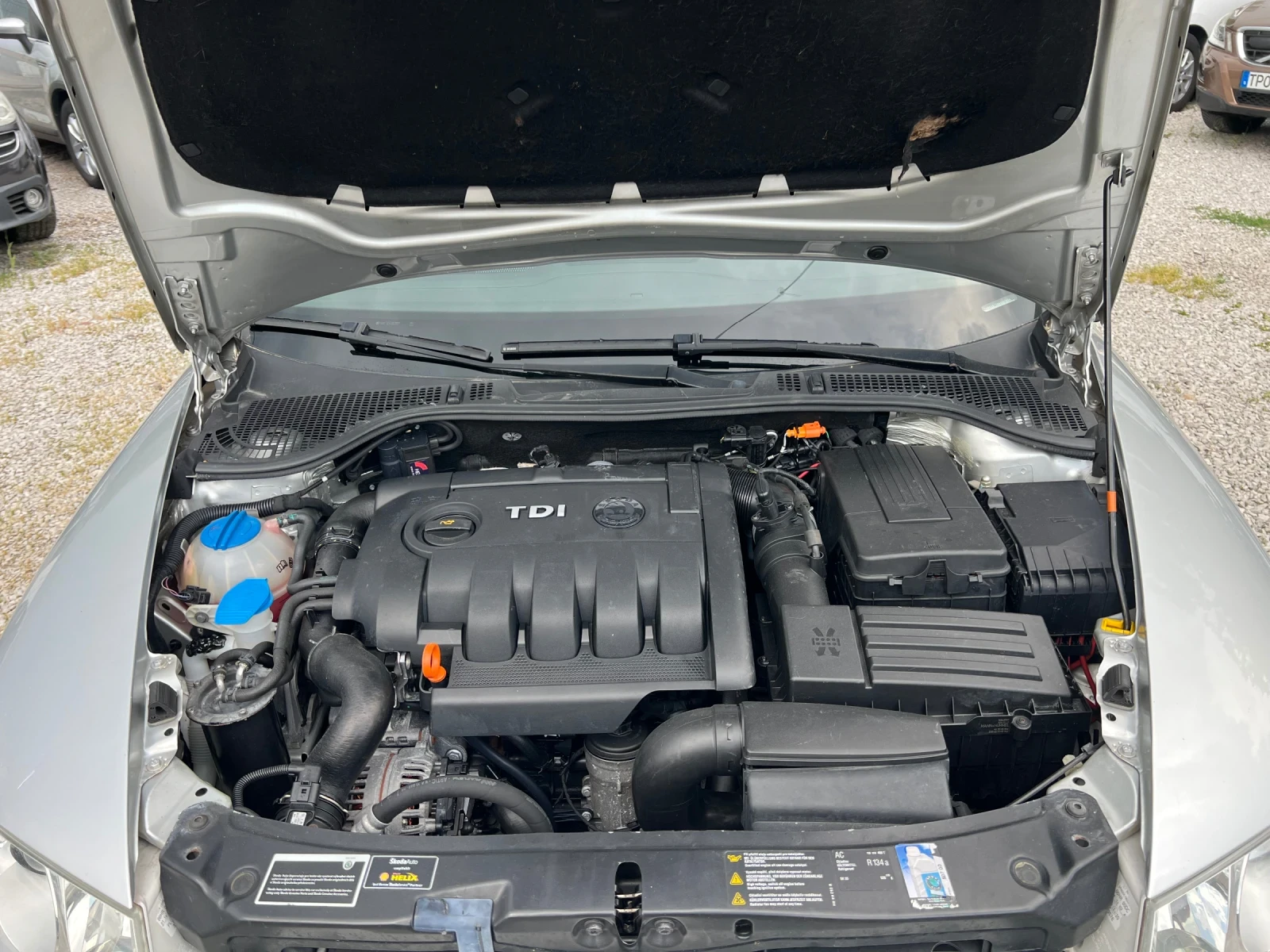 Skoda Octavia Scout 2.0TDI* 4х4* ШВЕЙЦАРИЯ* , снимка 17 - Автомобили и джипове - 55001425