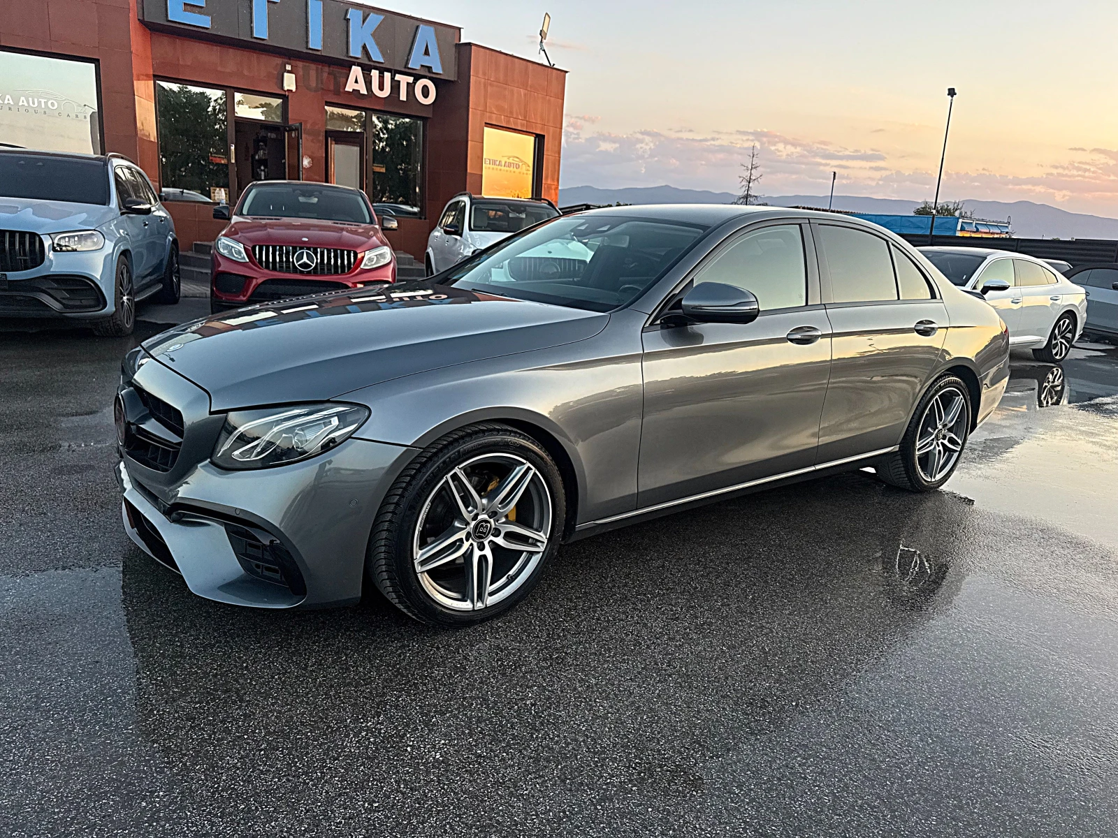 Mercedes-Benz E 220 BRABUS OPTIK-HEAD UP-KAMERA-AMBIENT-SPORT-GERMANIA, снимка 3 - Автомобили и джипове - 55534509