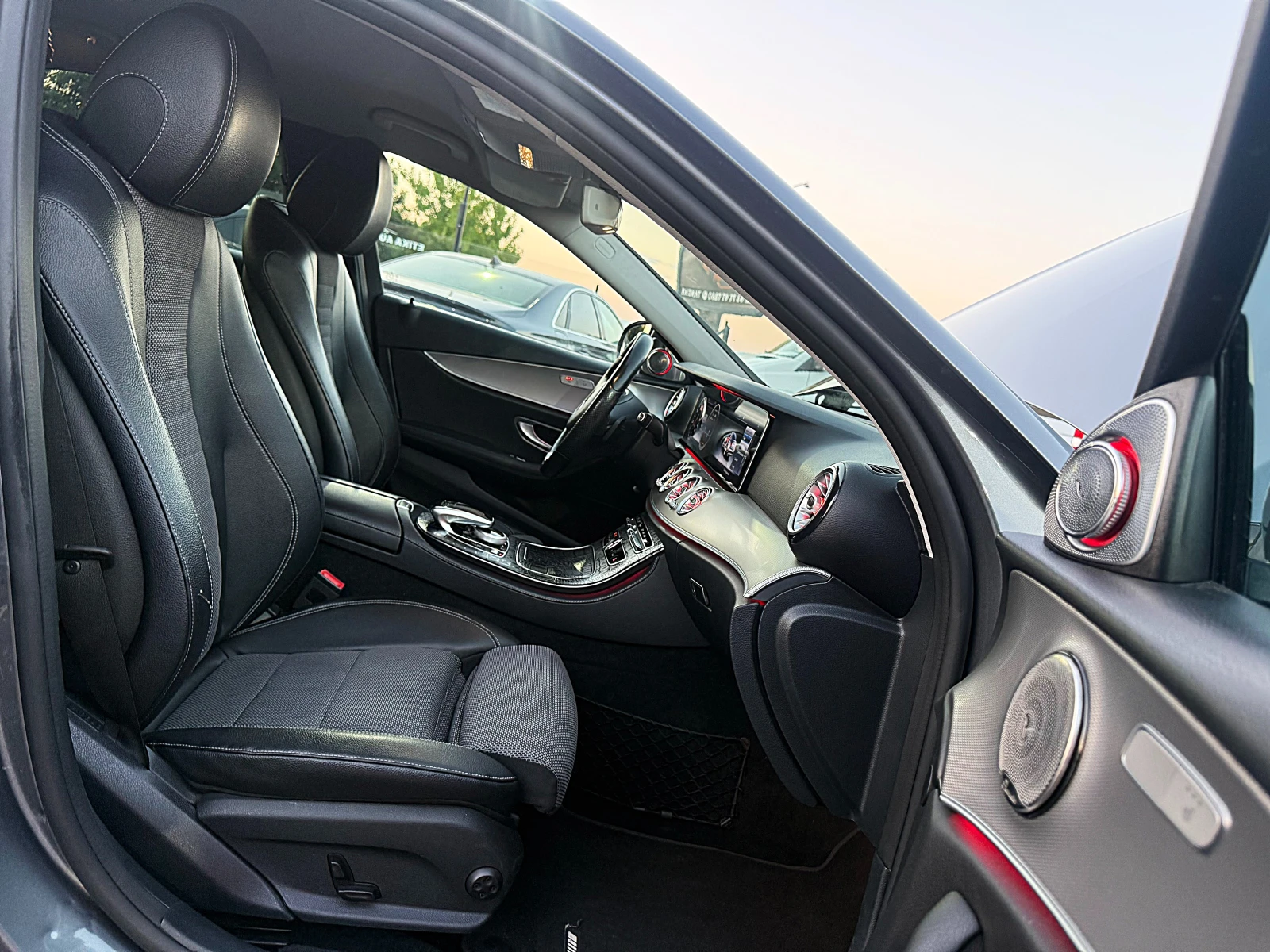 Mercedes-Benz E 220 BRABUS OPTIK-HEAD UP-KAMERA-AMBIENT-SPORT-GERMANIA, снимка 12 - Автомобили и джипове - 55534509