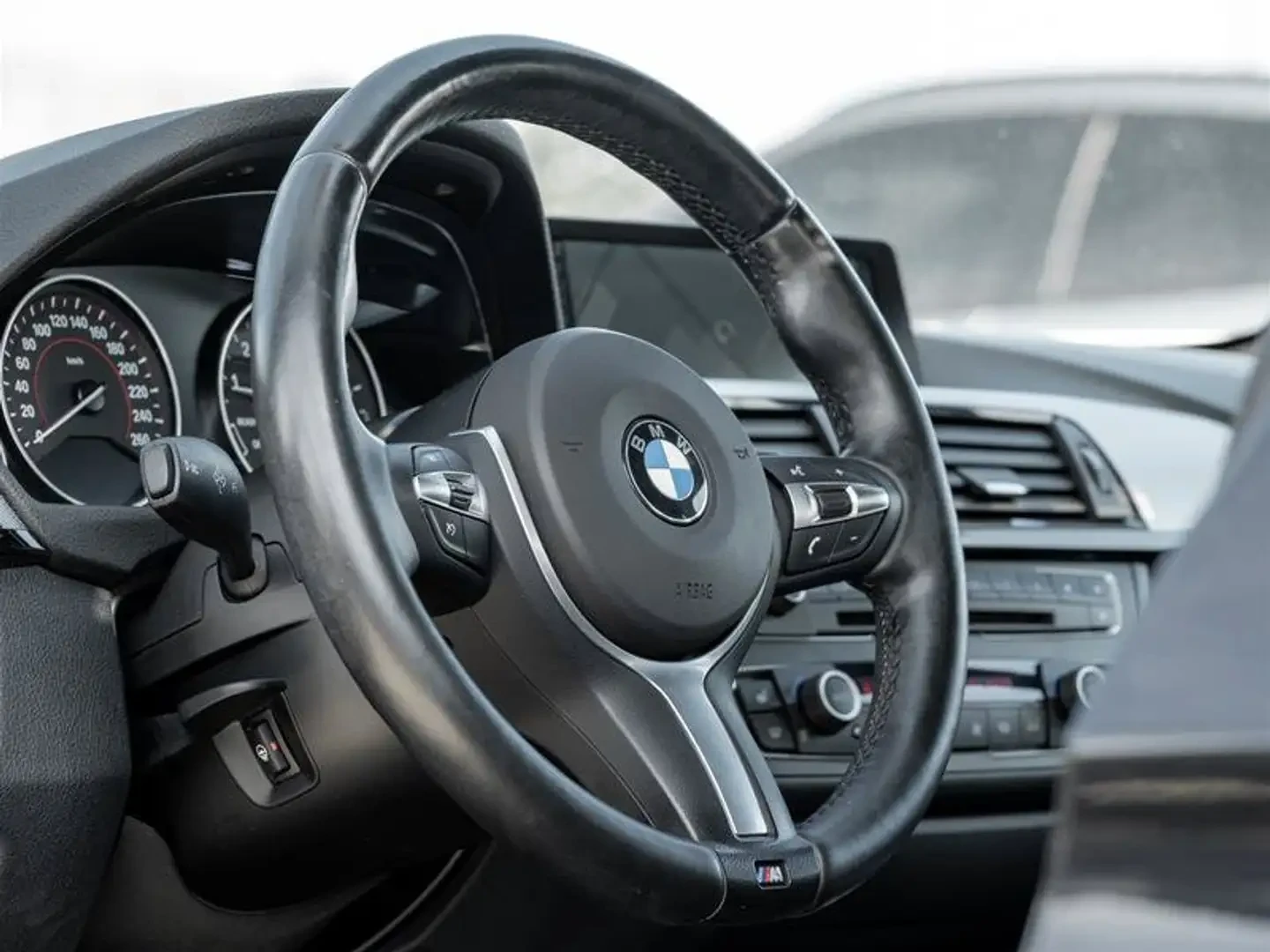 BMW 335 M* PERFORMANCE* PACKAGE* HARMON* KARDON* , снимка 8 - Автомобили и джипове - 56151500