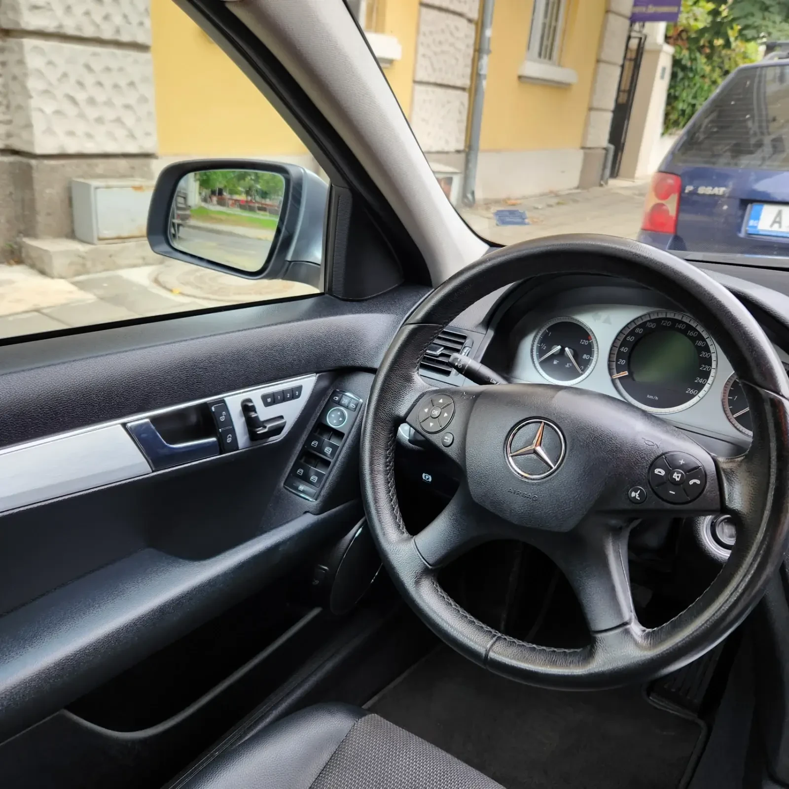 Mercedes-Benz C 280, снимка 7 - Автомобили и джипове - 56213657