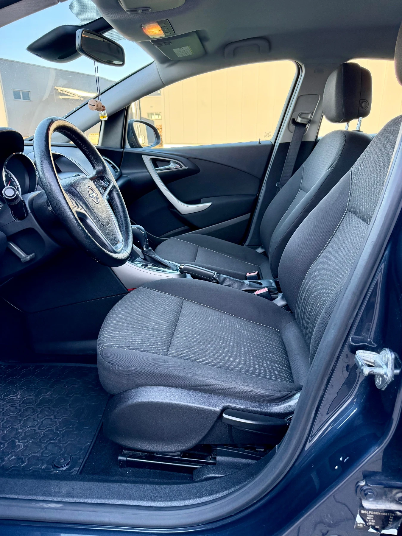 Opel Astra, снимка 11 - Автомобили и джипове - 56346709