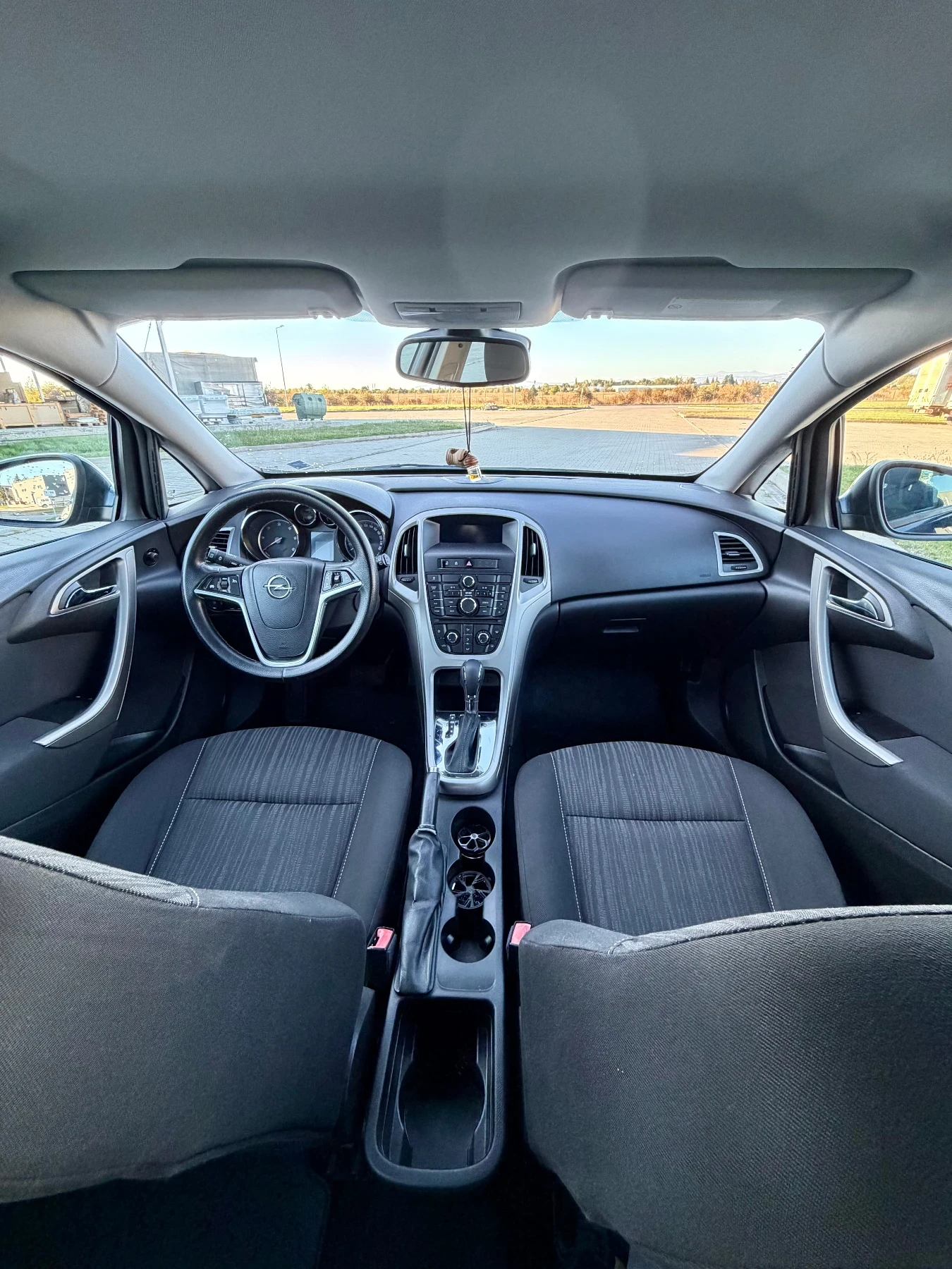 Opel Astra, снимка 9 - Автомобили и джипове - 56346709