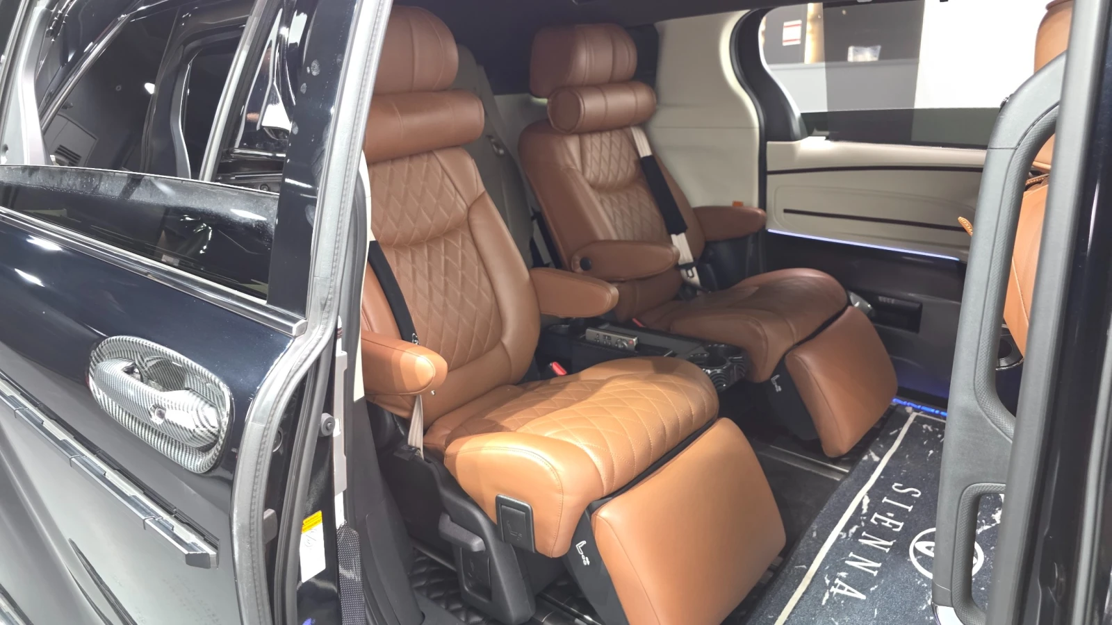 Toyota Sienna 2.5 Hybrid 2WD | Mobile.bg � ����������� 10