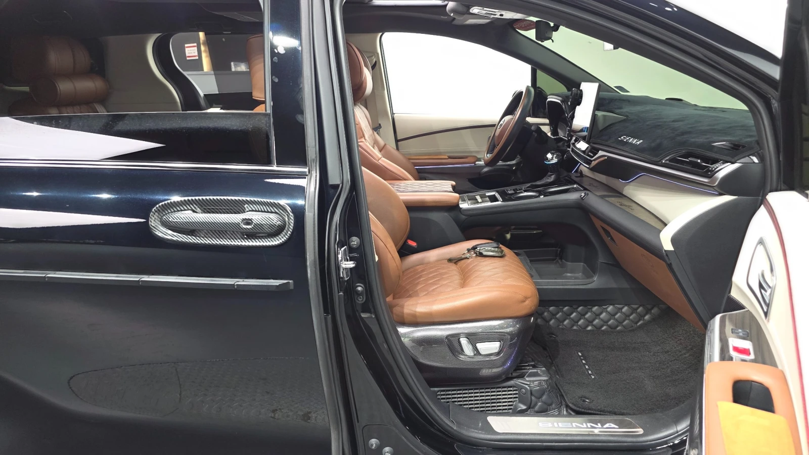 Toyota Sienna 2.5 Hybrid 2WD | Mobile.bg � ����������� 9