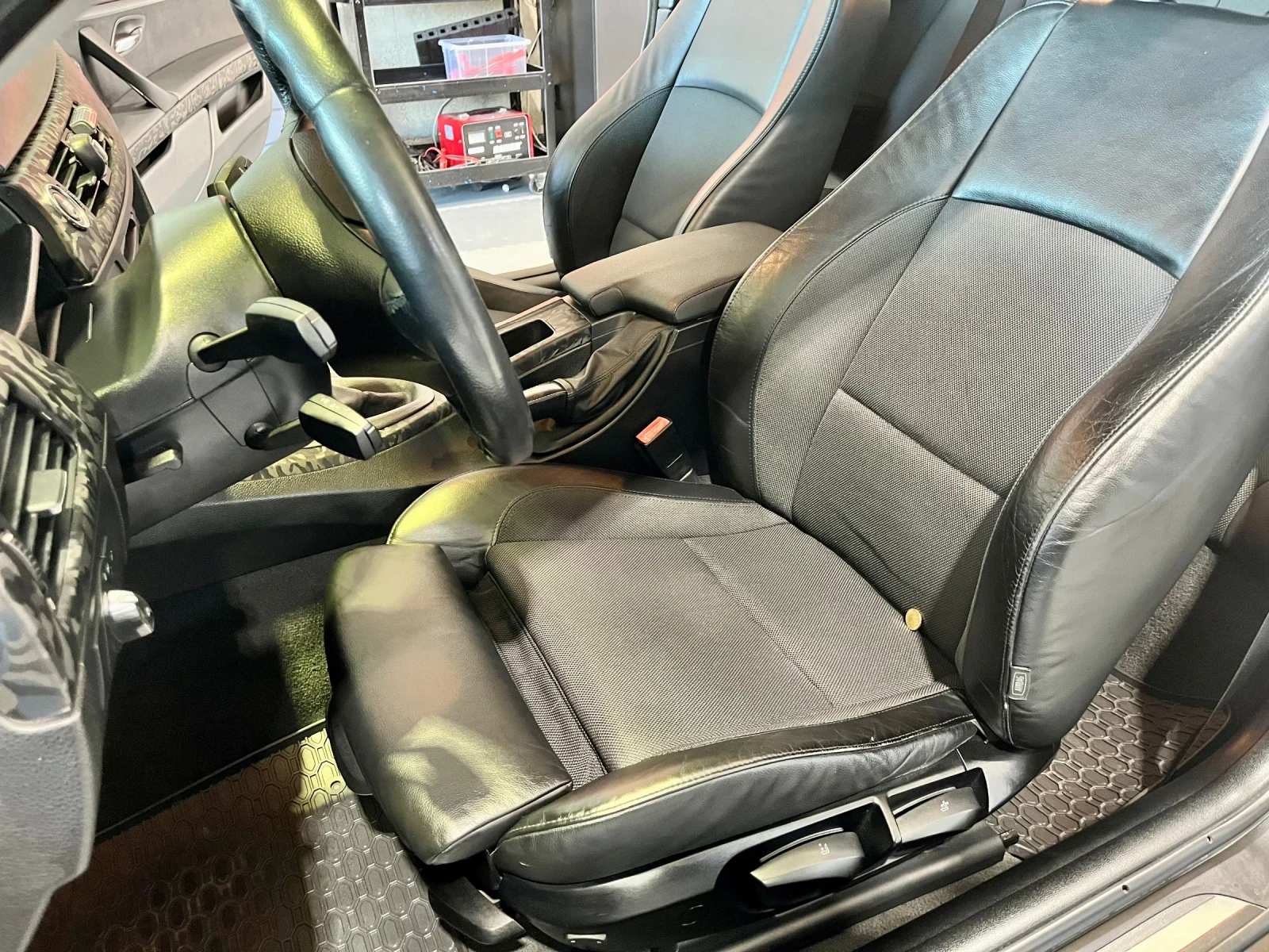 BMW 320 D, снимка 12 - Автомобили и джипове - 56569913