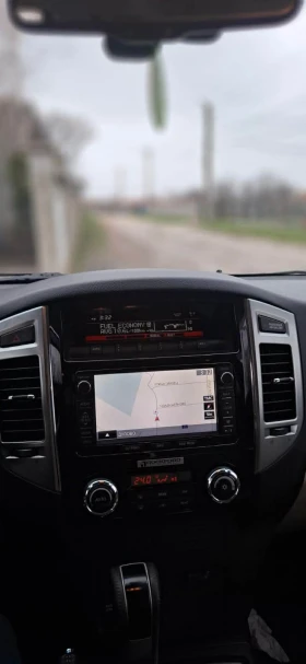 Mitsubishi Pajero - 16500 € / 32271.19 лв. - 94585806 8