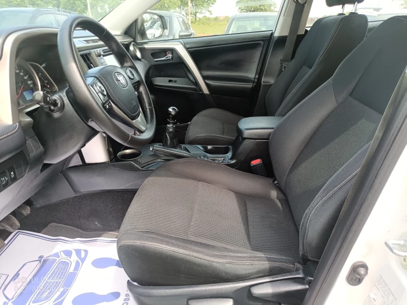 Toyota Rav4 D4d , снимка 17 - Автомобили и джипове - 50790478