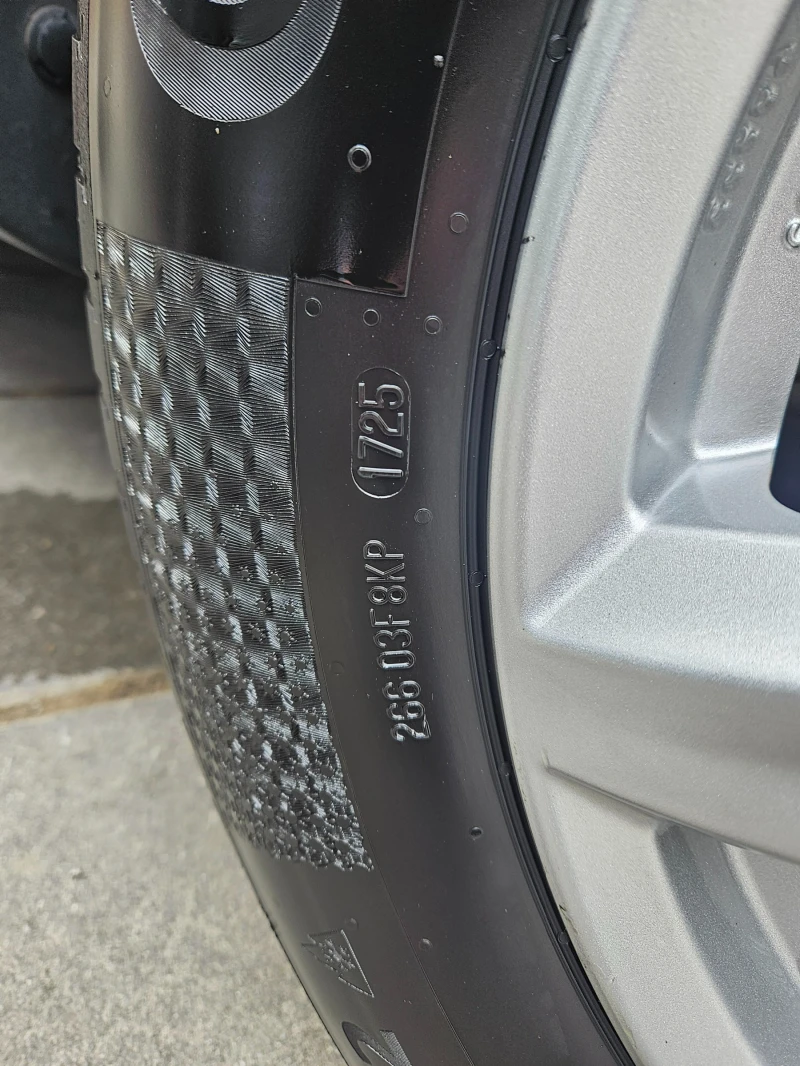 Ford Kuga 1.5 EcoBoost/НАПЪЛНО ОБСЛУЖЕН, снимка 11 - Автомобили и джипове - 52500718