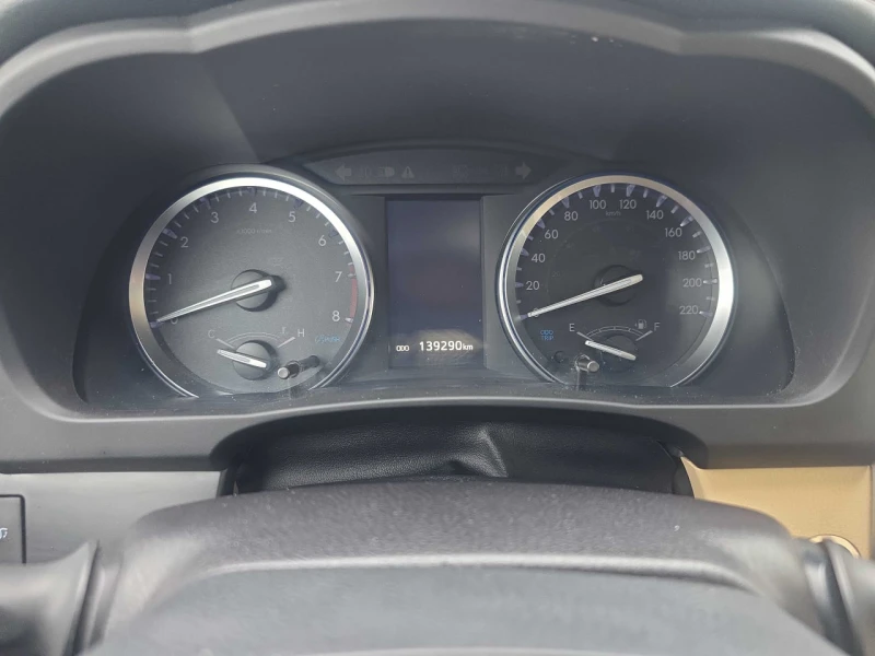 Toyota Highlander * АВТО КРЕДИТ* ЦЕНА ДО БГ * СЕРВИЗНА ИСТОРИЯ * , снимка 7 - Автомобили и джипове - 53142358