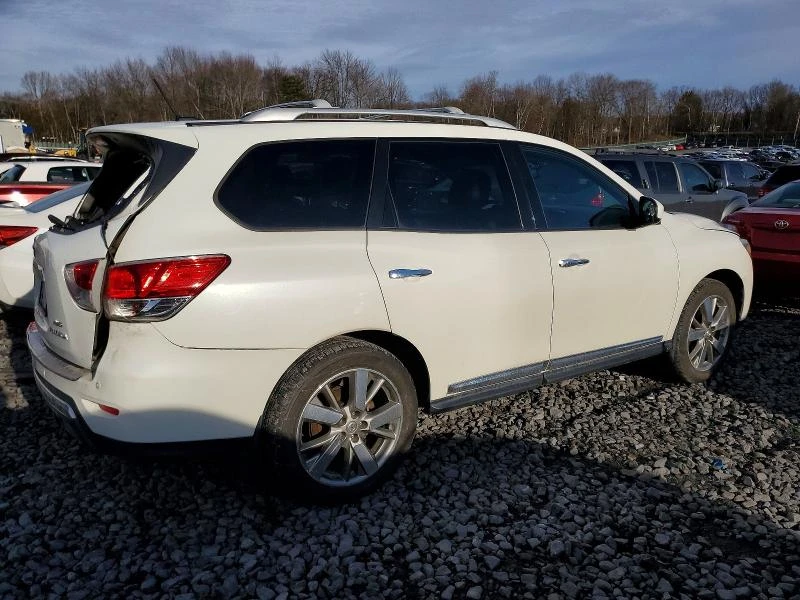 Nissan Pathfinder 3.5L 6 4x4 w/Front Whl Drv, снимка 3 - Автомобили и джипове - 53803601