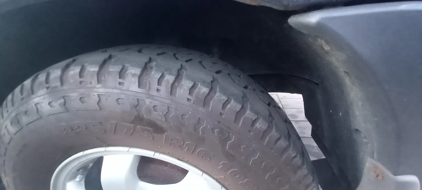 Mazda Tribute 2.0 - изображение 10