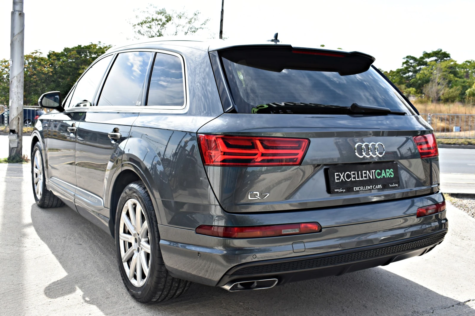 Audi Q7 3.0TDI* QUATTRO* 7места* MATRIX* DISS* LINE-ASSIST - изображение 3