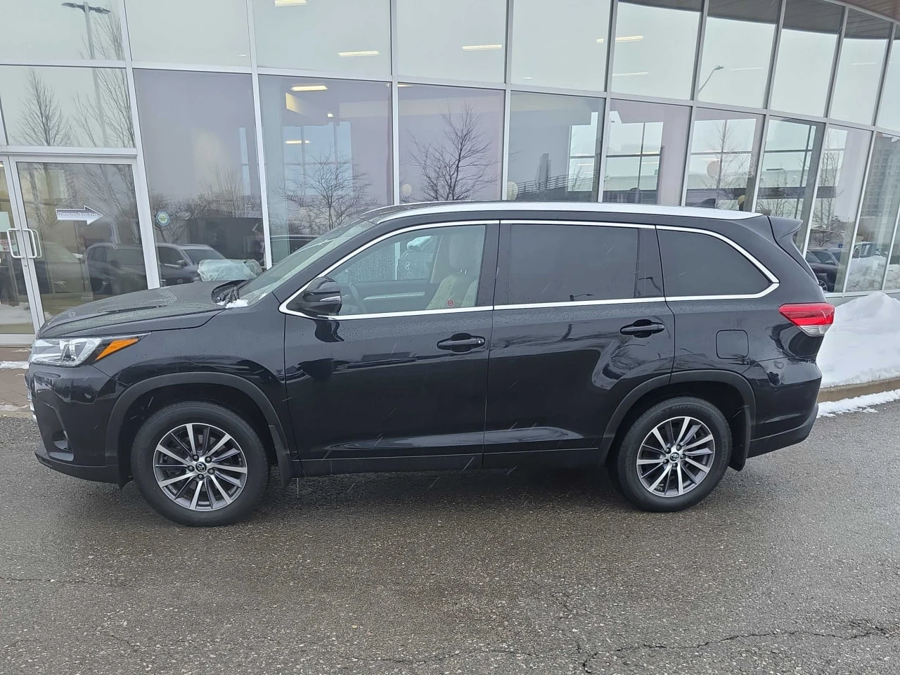 Toyota Highlander * АВТО КРЕДИТ* ЦЕНА ДО БГ * СЕРВИЗНА ИСТОРИЯ *  - изображение 4