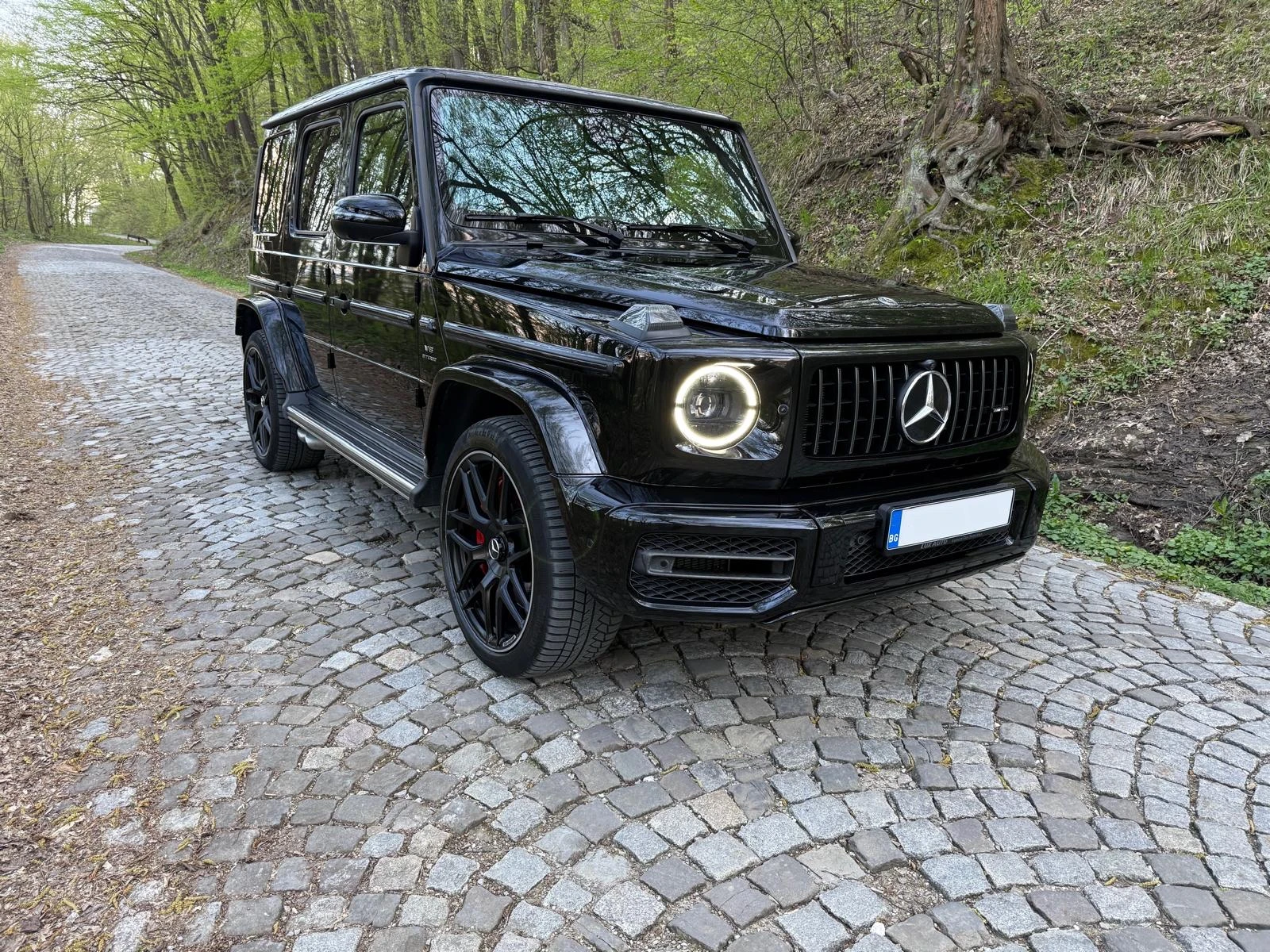 Mercedes-Benz G 63 AMG MANUFAKTUR; 3xTV, снимка 3 - Автомобили и джипове - 54246627