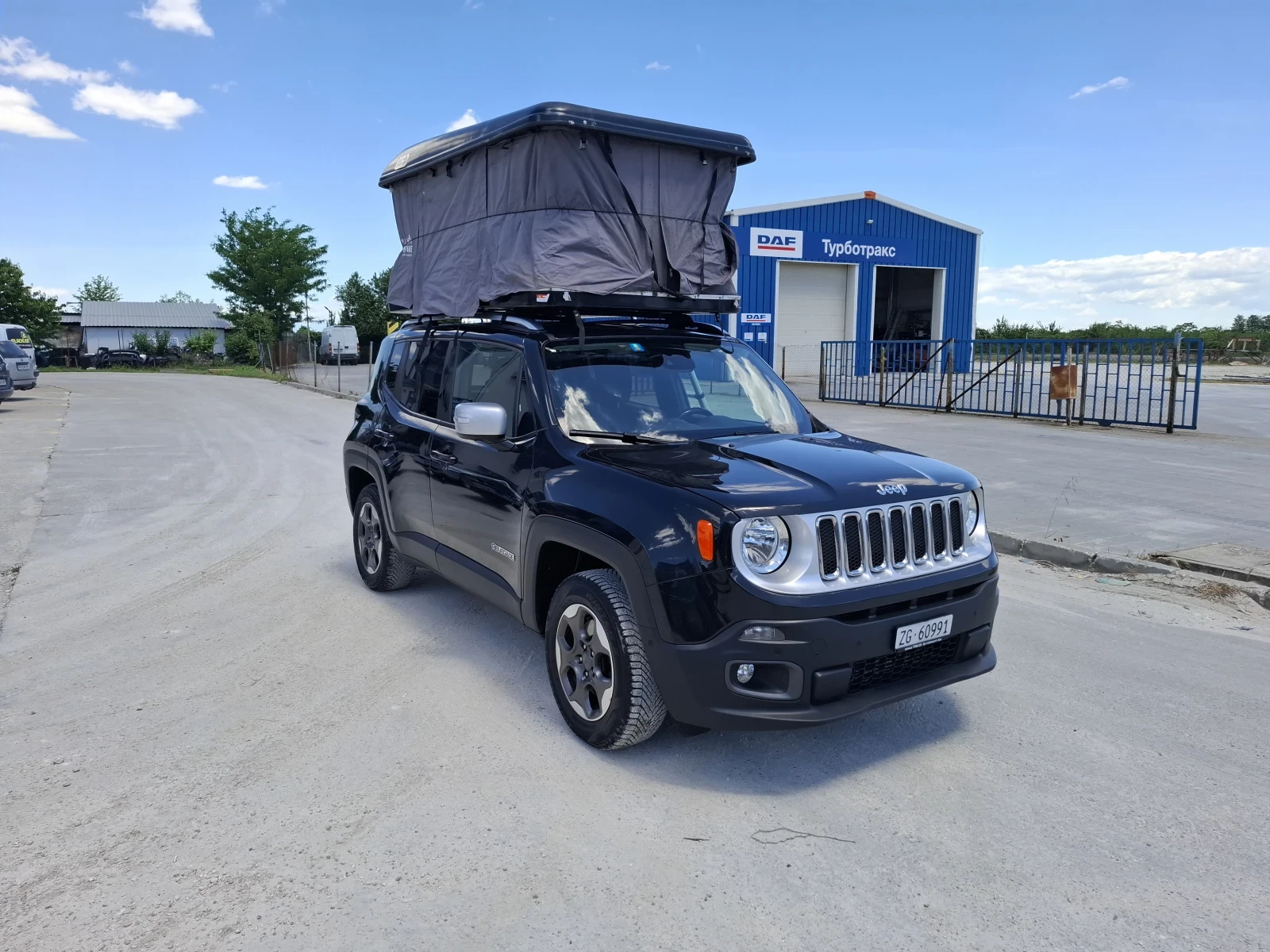 Jeep Renegade АВТОМАТ 4Х4 ТОП СЪСТОЯНИЕ , снимка 10 - Автомобили и джипове - 54711919