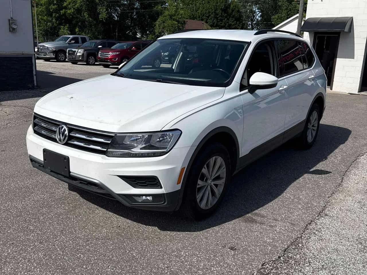 VW Tiguan * Trendline * CARFAX * KEYLESS * ПОДГРЕВ * 
