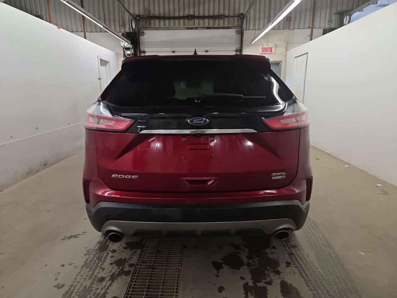 Ford Edge SEL| ПОДГРЕВИ| МЪРТВА ТОЧКА| ЗАДНА КАМЕРА| 2 КЛЮЧА, снимка 6 - Автомобили и джипове - 55295642