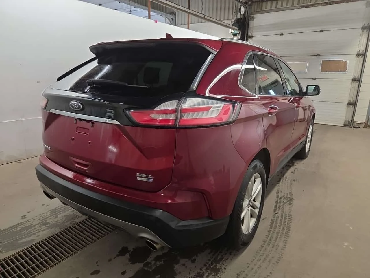 Ford Edge SEL| ПОДГРЕВИ| МЪРТВА ТОЧКА| ЗАДНА КАМЕРА| 2 КЛЮЧА, снимка 4 - Автомобили и джипове - 55295642