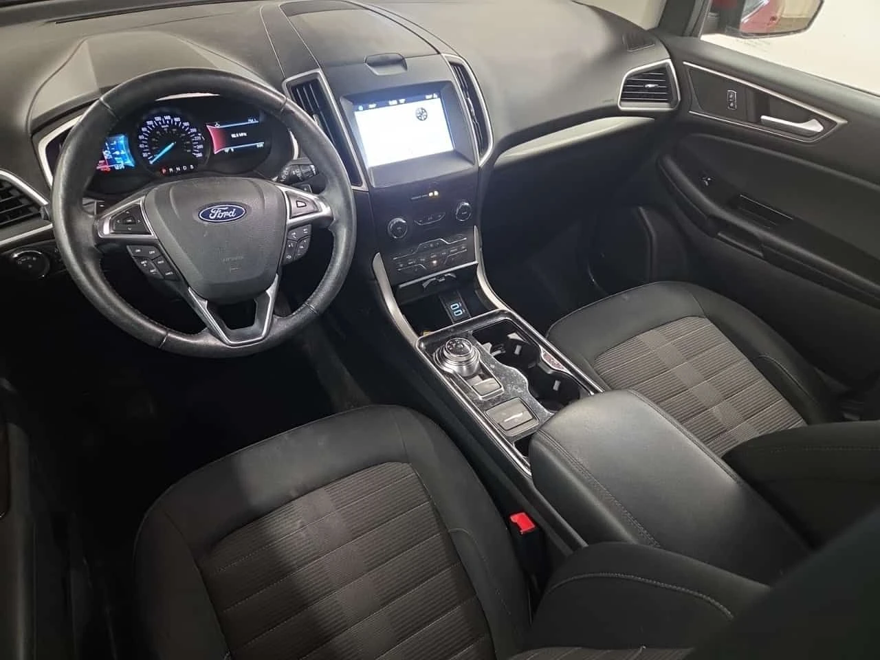 Ford Edge SEL| ПОДГРЕВИ| МЪРТВА ТОЧКА| ЗАДНА КАМЕРА| 2 КЛЮЧА, снимка 12 - Автомобили и джипове - 55295642