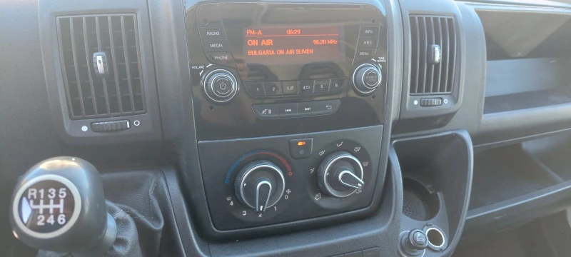 Citroen Jumper 2.2 HDI клима, снимка 15 - Бусове и автобуси - 50103976